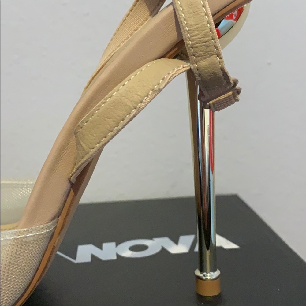 Nude Heel - Picture 2 of 3